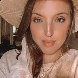 Meet your Posher, Victoria